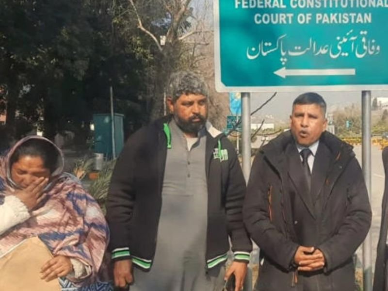 Líderes cristãos paquistaneses expressam preocupação em tribunal.