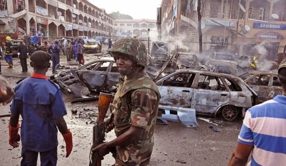 Tribunal nigeriano durante a leitura de condenações por terrorismo.
