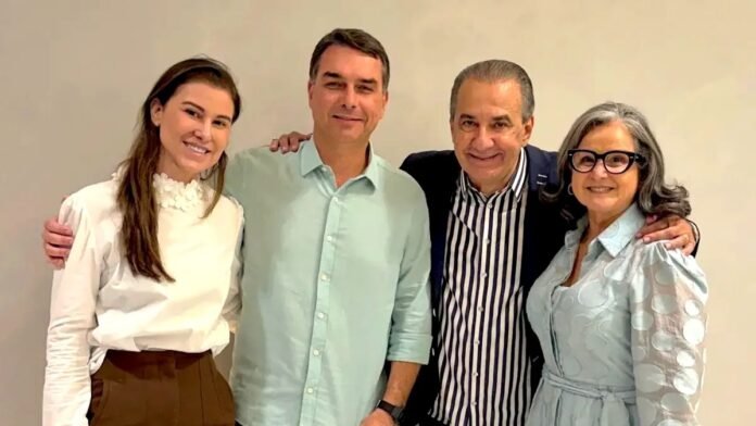 Jornalista da Folha admite erro sobre Silas Malafaia e Flávio Bolsonaro
