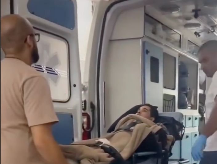 Kaiky Mello deixa hospital após internação