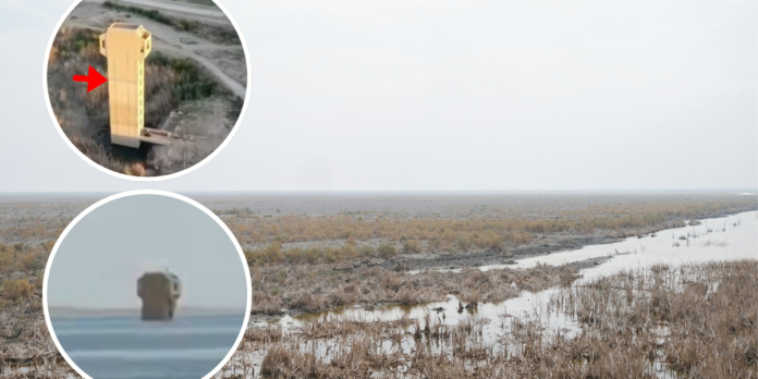 Rio Eufrates com nível de água extremamente baixo, expondo leito seco e rachado, em cenário de seca severa.