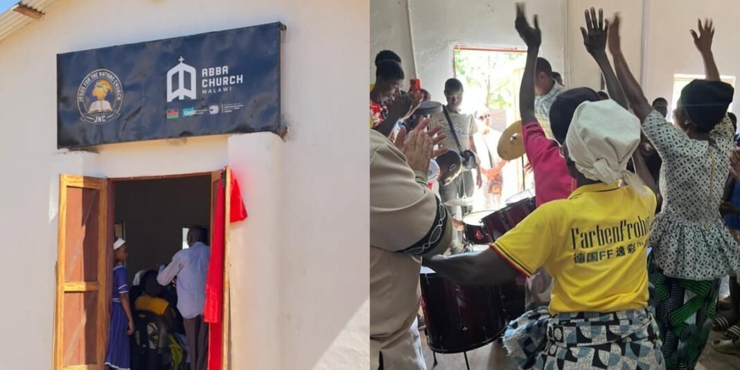 Congregação africana celebra inauguração de novo templo no Malawi.
