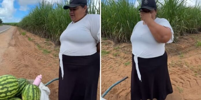 Mulher vendedora de melancias recebe ajuda de influenciador após testemunhar sua fé.