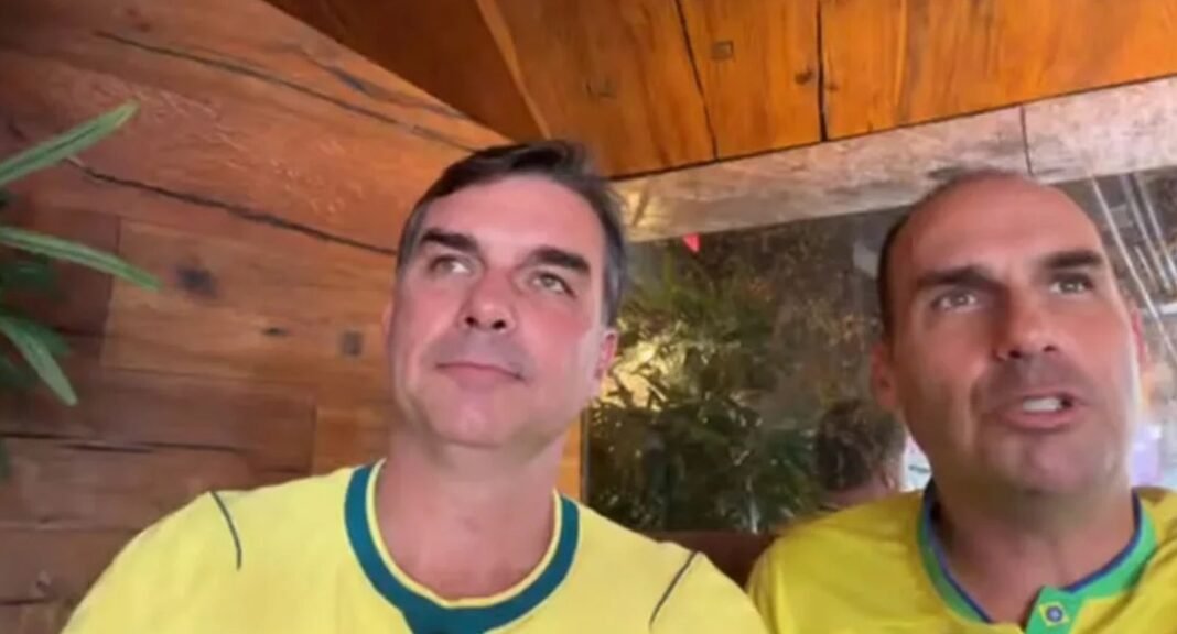 Eduardo Bolsonaro discursa sobre importância da eleição de Flávio Bolsonaro