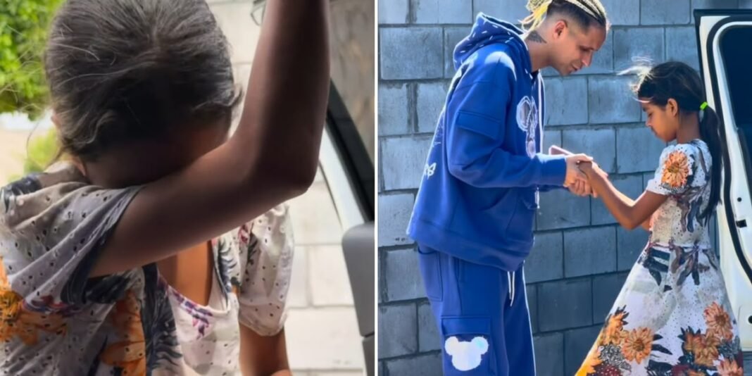 Menina emocionada recebe celular novo de influenciador