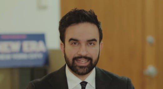 Prefeito de Nova York Zohran Mamdani em conferência de imprensa