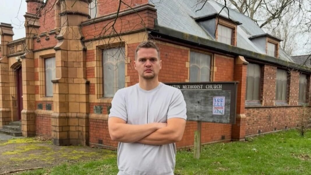 Empresário britânico Samuel Leeds fala sobre financiar defesa legal de pregadores cristãos.