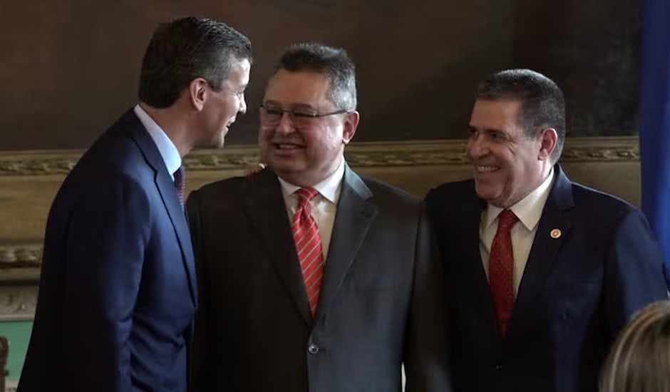 Senado do Paraguai em sessão