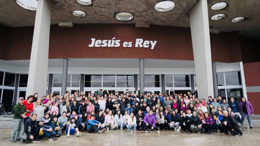 Fachada do novo templo da Igreja Batista Jesus é Rei em Neuquén
